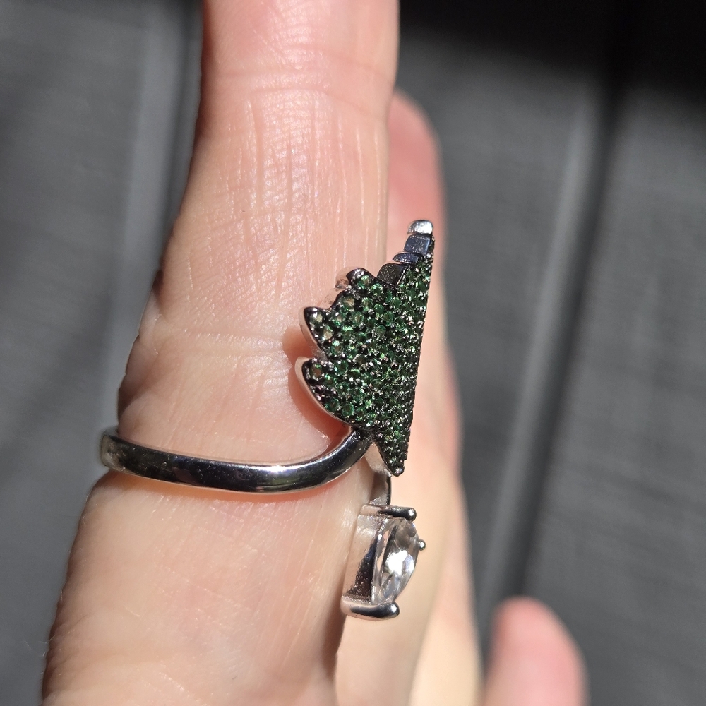 Emerald sterling oak leaf & Topaz ring sz8 adjustable - Picture 5 of 7